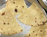 A picture of step 1 of Leftover roti sandwich.