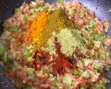 A picture of step 9 of Pav Bhaji.