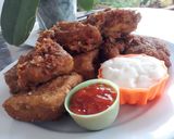 Foto langkah ke 5 dari resep Tahu Isi Wortel Kornet Ayam.