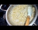 A picture of step 5 of Macroni cheesy nuggets.