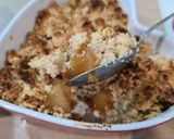 Une image de l'étape 5 de Crumble aux pommes, noisette et miel.