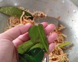 Foto langkah ke 8 dari resep Ayam Suwir bumbu pedas.