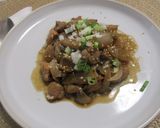 Japán ihletésű Teriyaki 🍗 csirkecomb 🍄 gombával és 🧅 vöröshagymával recept fázis 8 fotója