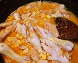 Foto langkah ke 4 dari resep 23. Seblak Ceker Pedas.