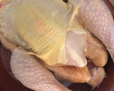 Foto del paso 1 de la receta: Pollo a la mantequilla y ajo con patatas en cecofry