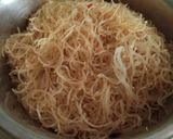 Foto langkah ke 3 dari resep Bihun goreng sederhana (isian pastel).