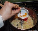 A picture of step 4 of Kufteh bozbash (stuffed meatball).
