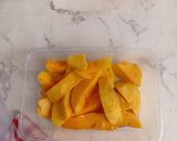Foto langkah ke 1 dari resep Sorbet Mangga 🥭 Topping Stroberi 🍓 #481.