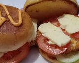 Foto langkah ke 6 dari resep Egg burger cheese rumahan.