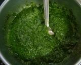 A picture of step 3 of Hariyali Pav Bhaji.