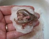 Hình bước làm 1 của món Bánh bột lọc bọc tôm thịt