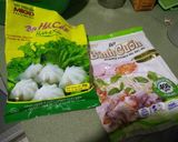 Hình bước làm 1 của món Bánh Cuốn Tráng Chảo