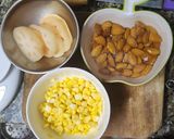 Hình bước làm 1 của món Sữa củ sen + bắp mỹ + hạnh nhân🌽🌽🫘🫛🫛