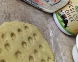 A picture of step 8 of Makkai ki roti.