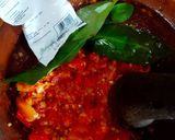Foto langkah ke 1 dari resep Ikan bumbu pedas.