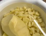 A picture of step 1 of Spanish Potato Omelette (Tortilla de Patatas).