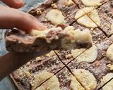 Foto langkah ke 5 dari resep Choco Banana Hazelnut Frozen Yogurt Barks.
