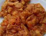 Foto langkah ke 4 dari resep Perkedel udang crispy.