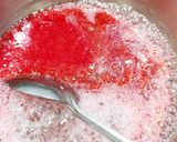 સ્ટ્રાેબેરી પોપ સોડા (strawbarry Pop Soda Recipe In Gujarati) રેસીપી સ્ટેપ2ફોટો