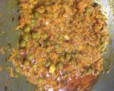 A picture of step 3 of Lili Haldal nu sakorKacchi haldi ki sabhi.