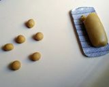 Foto del paso 8 de la receta: Panellets variados (chocolate, membrillo y guindas confitadas)