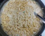 A picture of step 5 of Peri peri chicken macaroni.