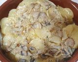 Foto del paso 4 de la receta: Patatas con nata y champiñones