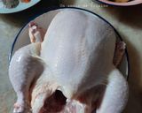 Une image de l'étape 2 de Poulet et pommes de terre fondantes rôtis aux herbes de Provence et huile d'olive 🍴.