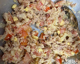 Foto del paso 3 de la receta: Ensalada huevo, atún, tomate, cebolla y 4 Quesos rápido y fácil