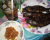 Foto langkah ke 6 dari resep Lele bakar teflon&sambal korek.
