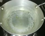 A picture of step 1 of Masala maggi.