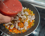 Foto del paso 5 de la receta: Noodles de arroz con salsa de tomate casera y panceta