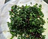 A picture of step 5 of Peanut Crackling Spinach.