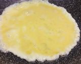 A picture of step 2 of Roasted romano peppers, gratin breadcrumbs & feta open omelette.