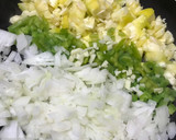 Foto del paso 4 de la receta: Zapallito relleno de cebolla