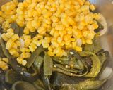 Foto del paso 2 de la receta: Rajas a mi estilo🥰
