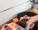 Foto del paso 1 de la receta Pollo en salsa de almendras garrapiñadas