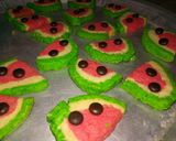 Foto langkah ke 6 dari resep Watermelon Cookies (Kue Semangka).