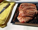 Foto del paso 3 de la receta: Paletilla de Cerdo a la Brasa