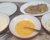 Foto del paso 2 de la receta: Abadejo crujiente con patatas gajo especiadas y queso de cabra