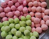 Foto langkah ke 4 dari resep Bola-Bola Singkong Kinca Gula Merah.