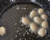 A picture of step 3 of Doughnut balls.