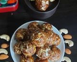 खजूर ड्रायफ्रूटस लाडू रेसिपी (khajur dry fruits ladoo recipe in marathi) रेसिपी स्टेप 4 फोटो 
