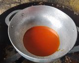 Une image de l'étape 4 de Pâte de piment 🌶️ avec huile rouge accompagner de riz 🍚😋.