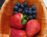 Foto del paso 1 de la receta: 🥛Batido fresa🍓🍓 y arándanos