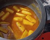 A picture of step 6 of Taro Masala Curry.