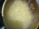Indomie ayam bawang kering pedes (anak kos akhir bulan masuk)