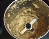 A picture of step 1 of Matar makhana Gobhi keema.