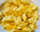 A picture of step 7 of Tortellini with Bratwurst.