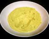 Foto del paso 3 de la receta: Huevos fritos sobre puré de guisantes secos